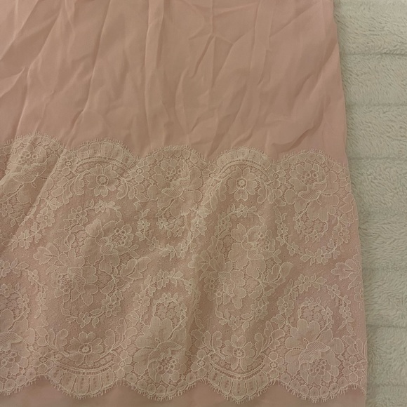 Pink lace slip - Picture 3 of 3